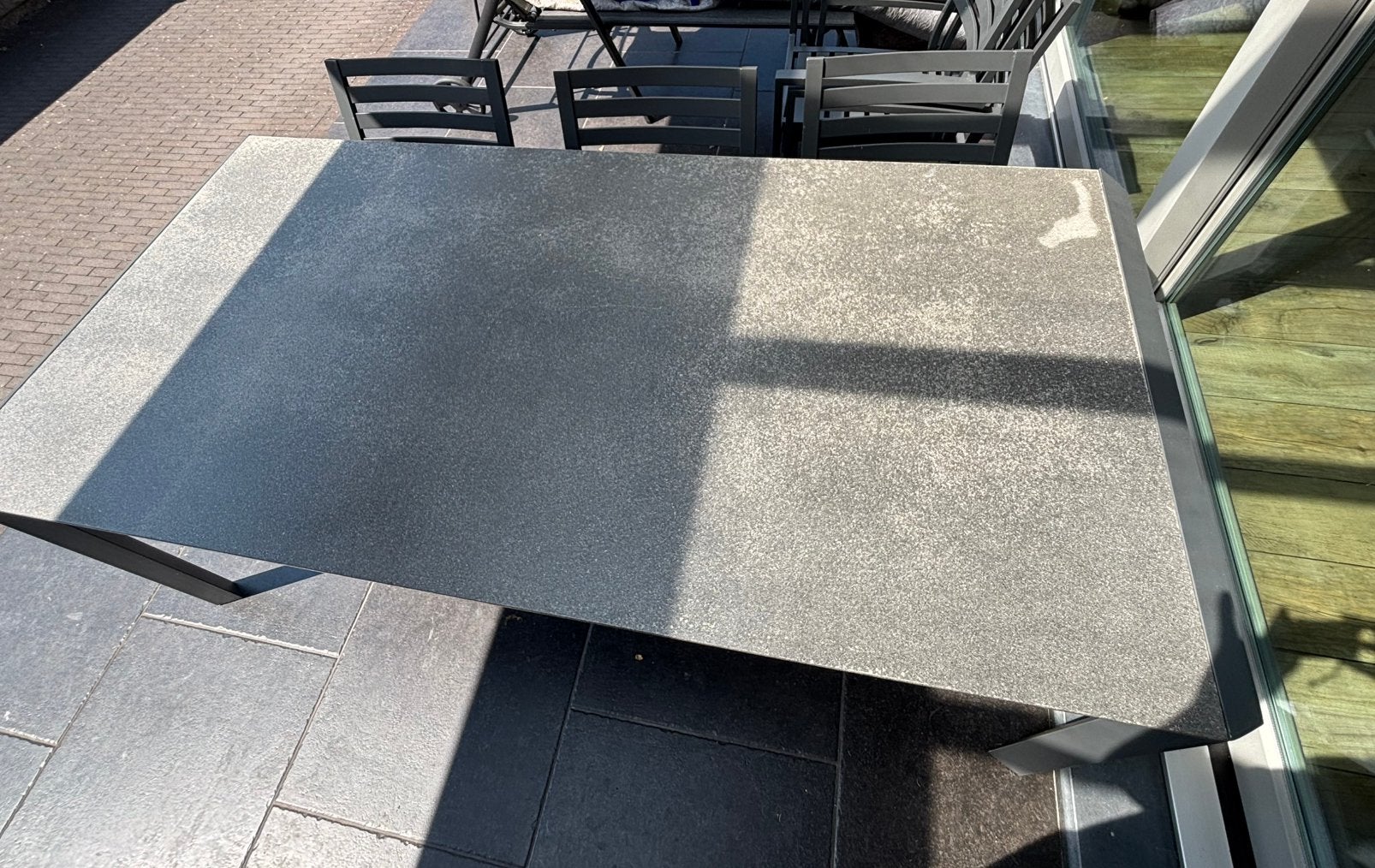 Tuintafel + 8 stoelen (incl. Stoelkussen) antraciet, Tuin en Terras, Ophalen, Zo goed als nieuw, Rechthoekig, Aluminium
