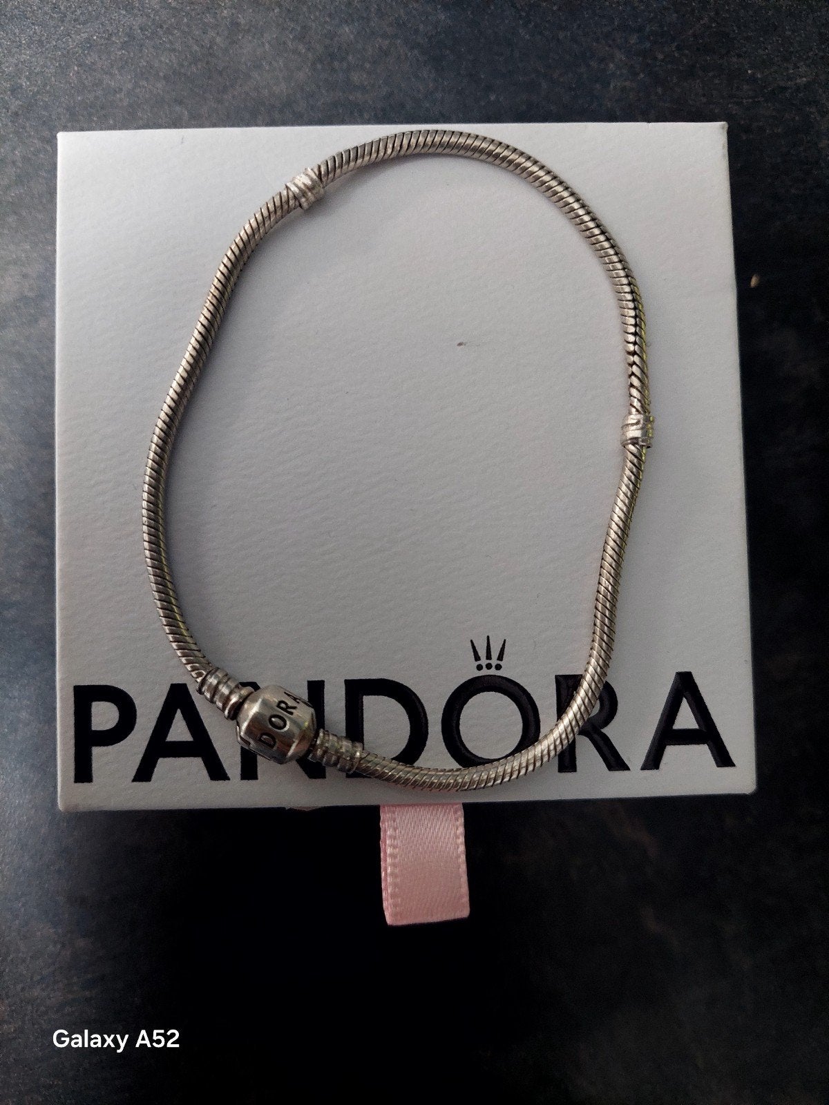 pandora armband, Ophalen
