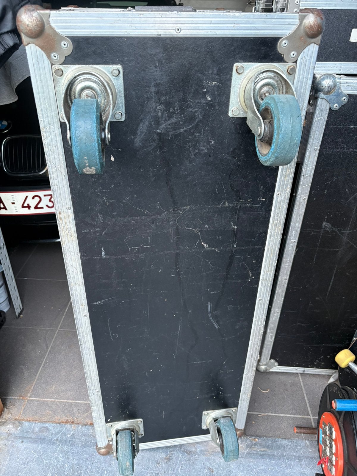 Flight-case pour pieds de microphone, Enlèvement, Utilisé, Flight case