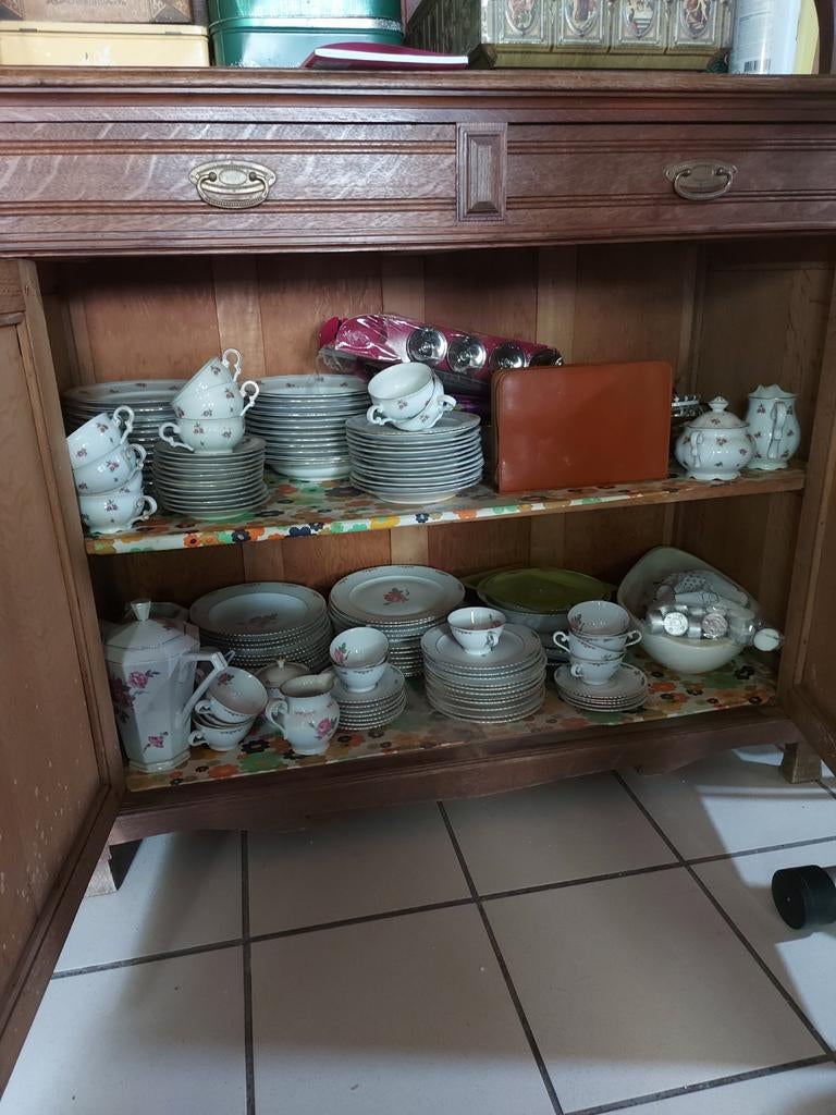 Vaisselle lot, Antiek en Kunst, Antiek | Meubels | Kasten