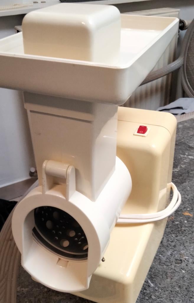 Elektrische rasp, Beige, Autres marques, Enlèvement, Utilisé