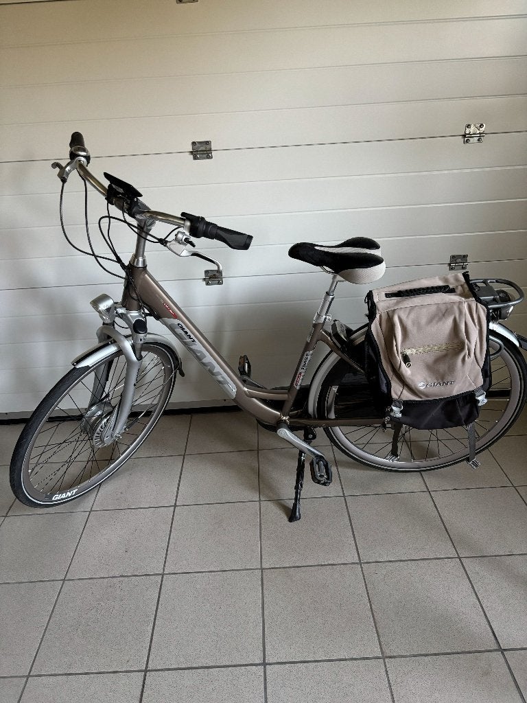 Electrische damesfiets Giant 19", Ophalen, Gebruikt, 47 tot 50 cm, Versnellingen