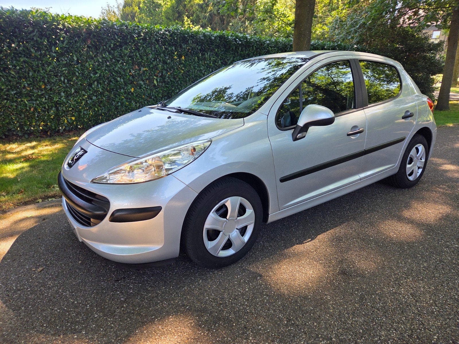 Peugeot 207 "Urban" -1360cc benzine, Auto's, Peugeot, Stof, 1360 cc, 4 cilinders, 5 zetels