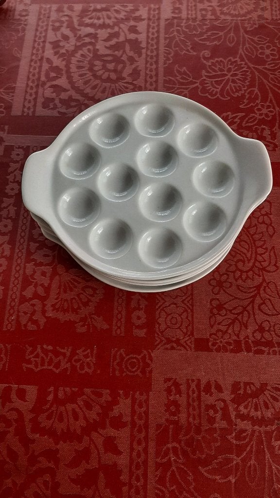 Lot de 4 plats à escargots en porcelaine blanche, Enlèvement, Comme neuf, Porcelaine