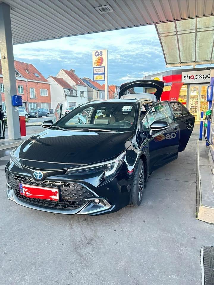 À vendre : Toyota Corolla Touring Sports 1.8 Hybrid Dynamic, Autos, Toyota, Particulier, Corolla, Caméra de recul, Hybride Électrique/Essence