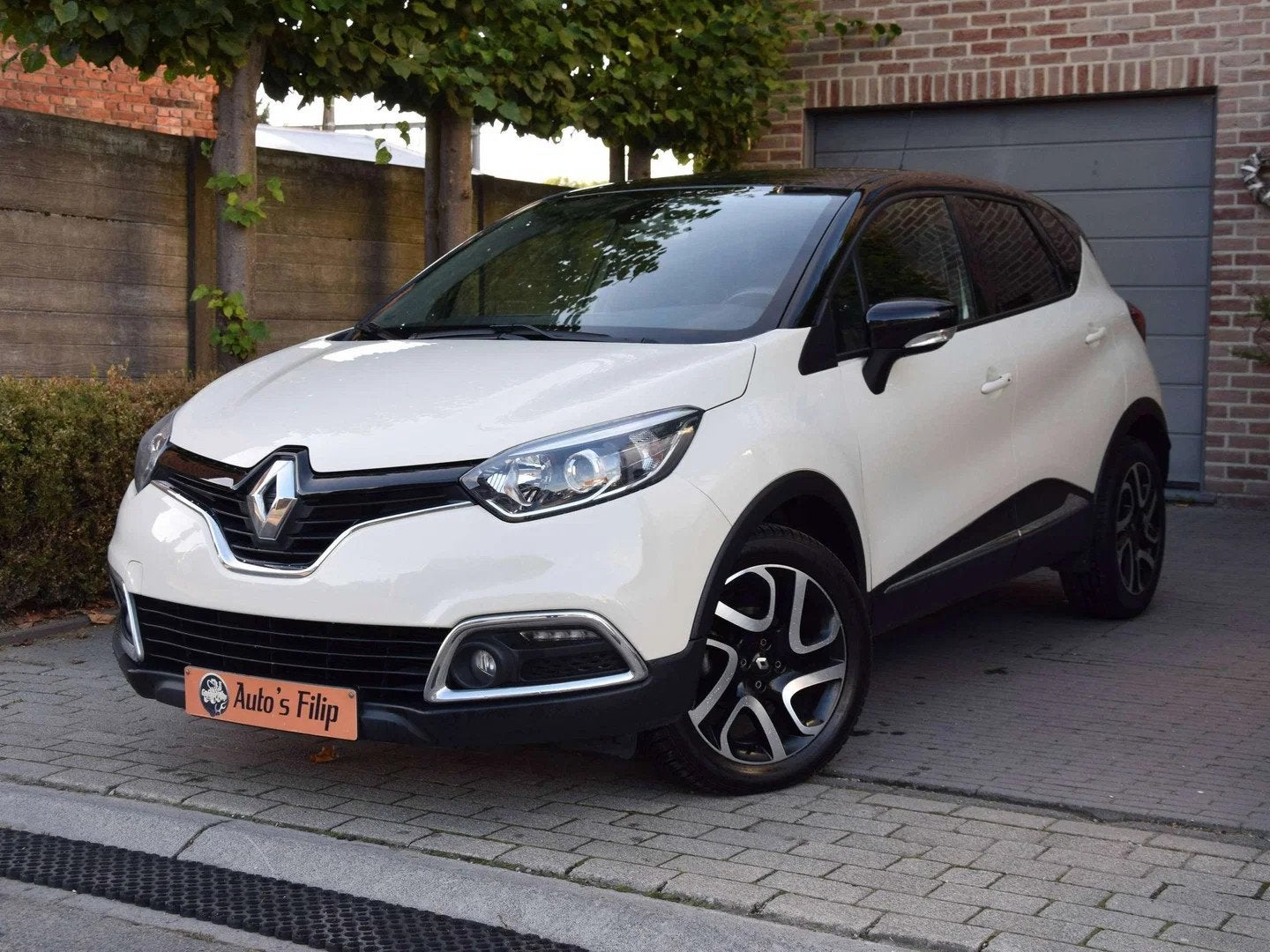 Renault Captur Zeer nette Renault Captur 2016 met [88.000] k, Auto's, 898 cc, Stof, Gebruikt, https://public.car-pass.be/vhr/24c752a2-523d-4b30-a2fc-8c9a8ae415e0