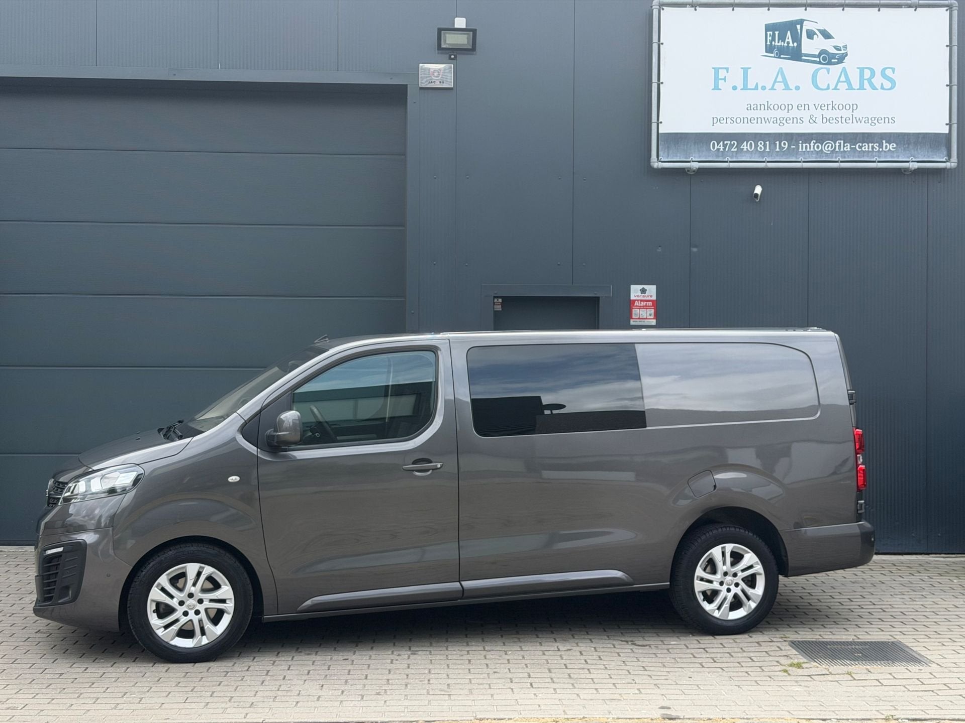 Opel Vivaro, Argent ou Gris, Achat, Euro 6, Entreprise