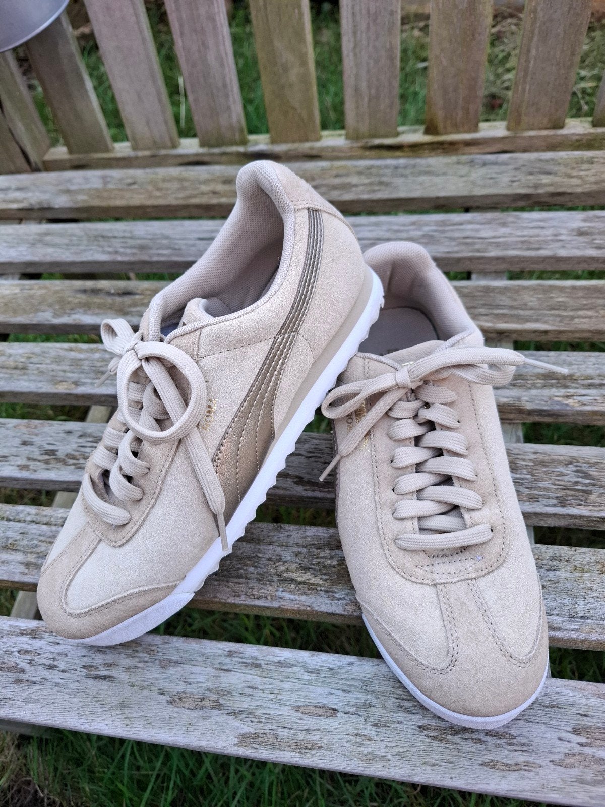 Puma sneakers, Kleding | Dames, Schoenen, Ophalen, Puma, Beige, Zo goed als nieuw