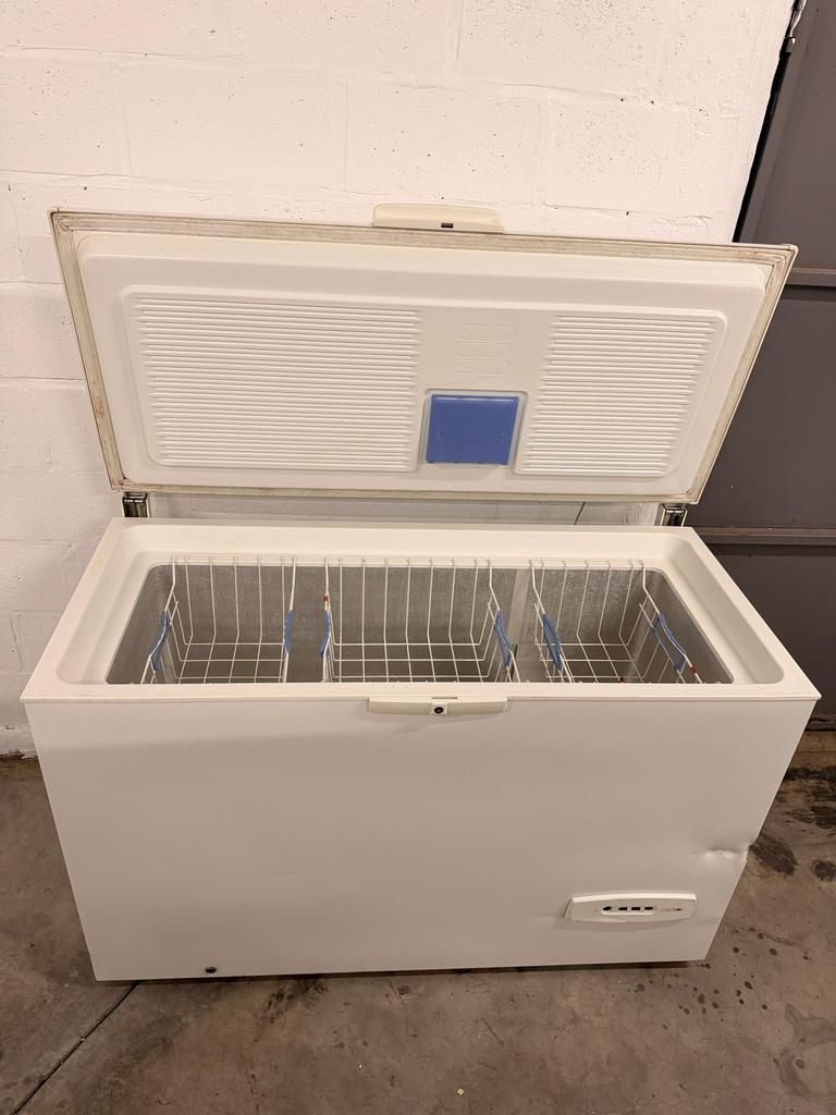 Whirlpool grote vriezer in zeer goede staat, Ophalen, Zo goed als nieuw, Vrieskast