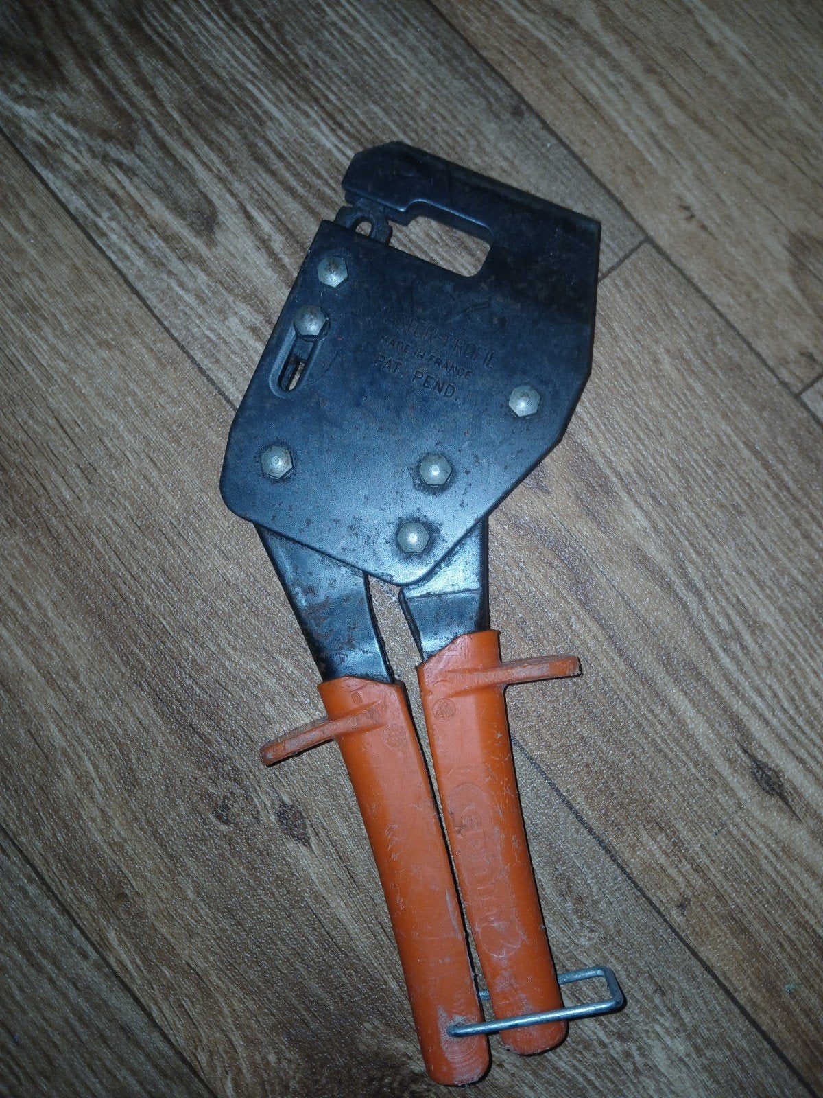 pince a certire, Bricolage & Construction, Enlèvement