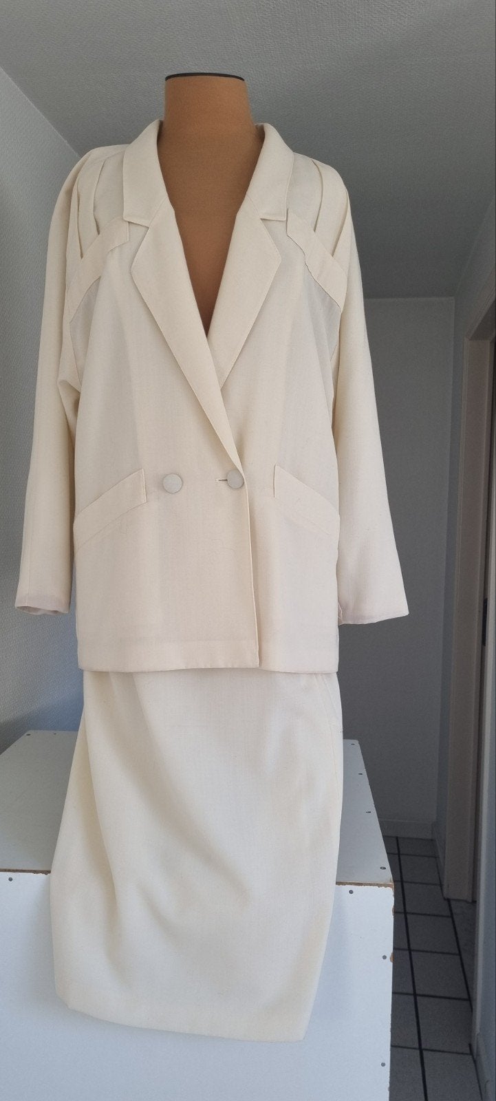 jasje en rok, Kleding | Dames, Jasjes, Kostuums en Pakken, Maat 38/40 (M), Biba Pariscop, Kostuum of Pak, Beige