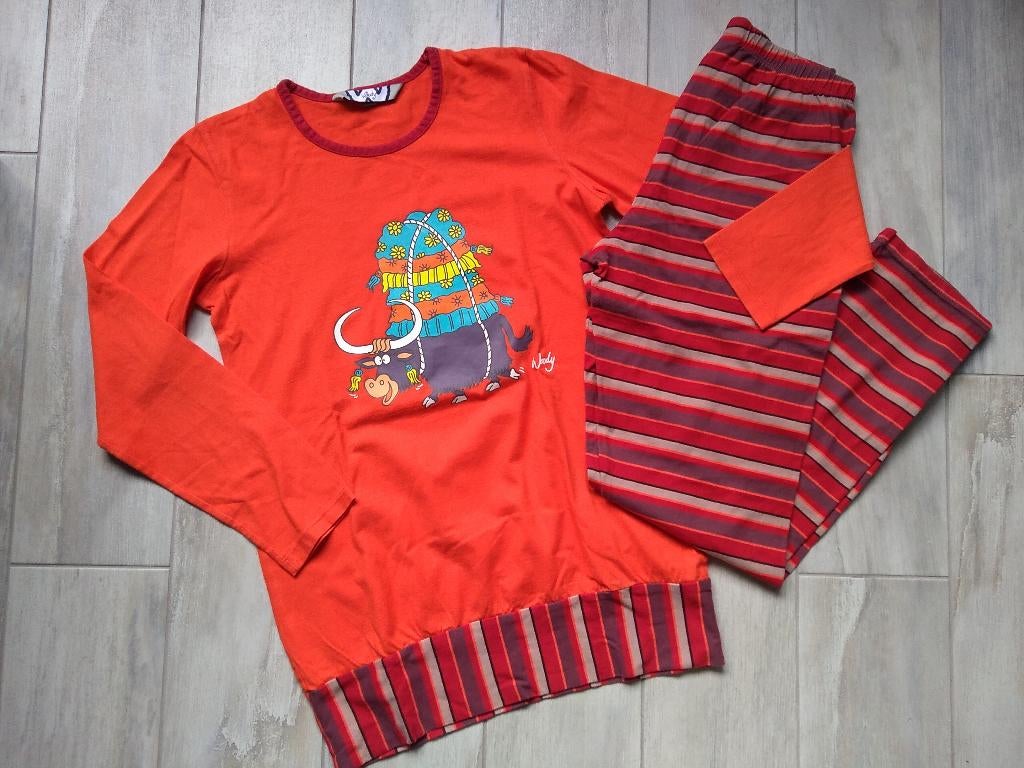 ✿ M152 - Nieuwe Woody pyjama thema mamoet, Neuf, Enlèvement ou Envoi, Vêtements de nuit ou Sous-vêtements, Fille