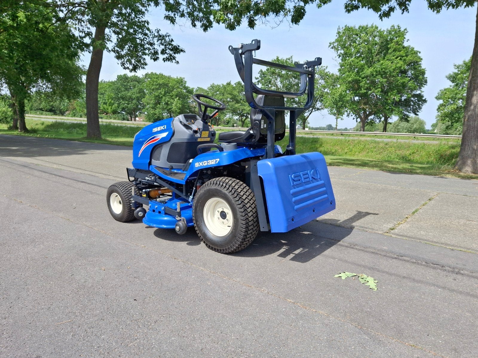 Zitmaaier Iseki SXG324 SXG327 achterloos of mulching - NIEUW, Tuin en Terras, Cirkelmaaier, Ophalen, Opvangbak