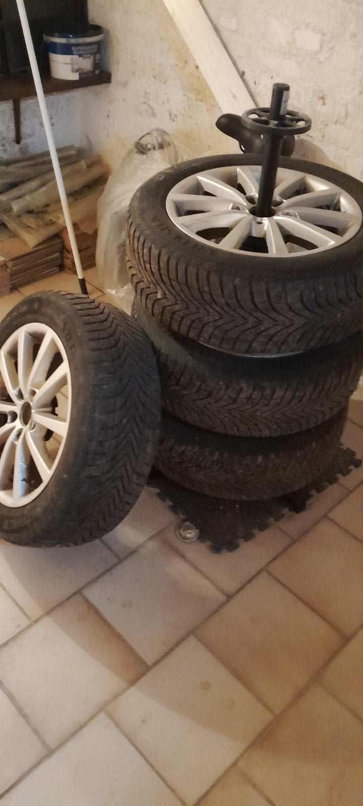Pneus hiver mercedes, Pneus et Jantes, Pneus hiver, 16 pouces, Véhicule de tourisme