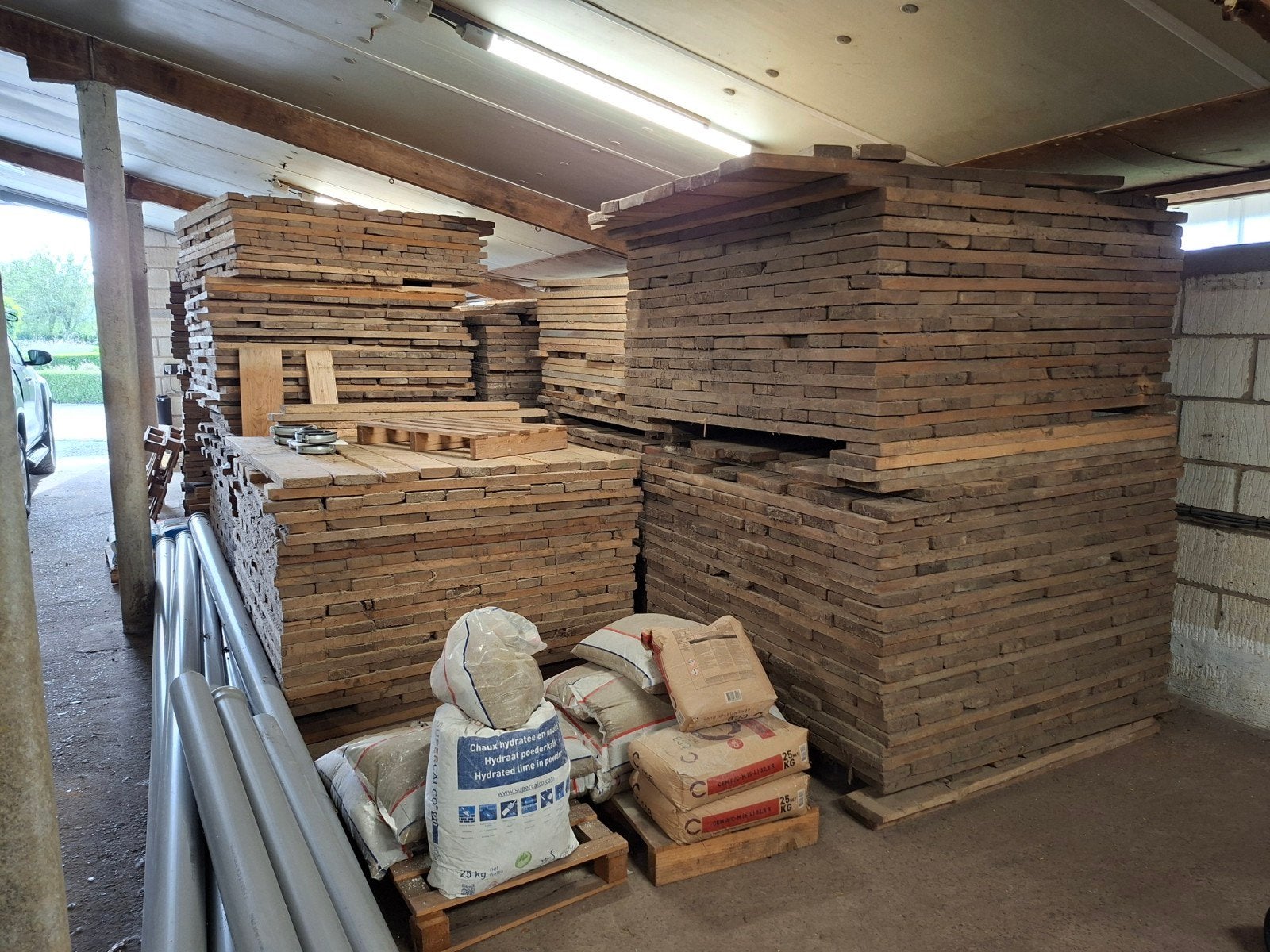 Planken van +- 150cm x 15 tot 20 cm per pak, Ophalen