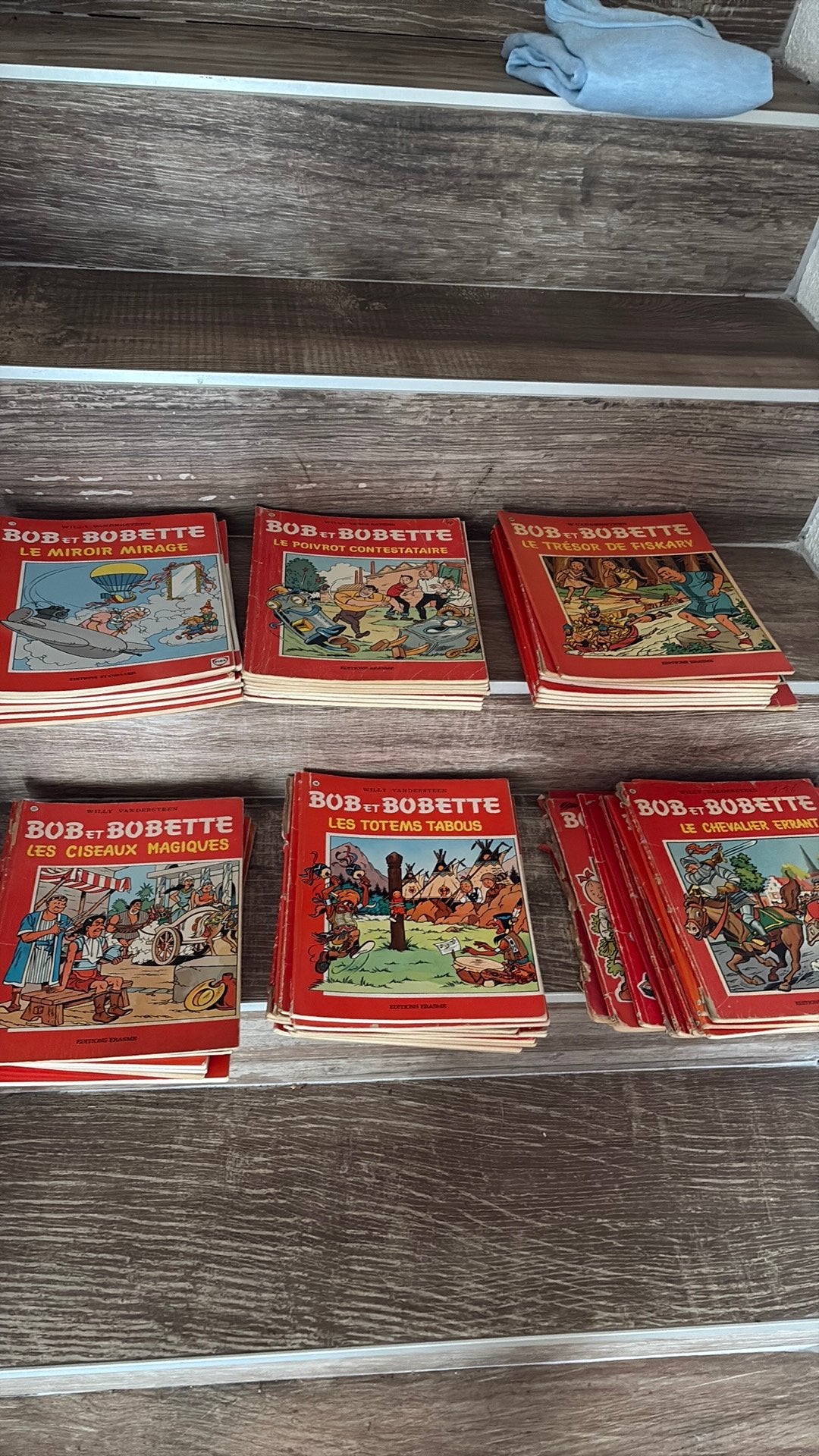 Plus de 50 livres bob et bobette le lot a 50 euros, Plusieurs BD, Enlèvement, Utilisé