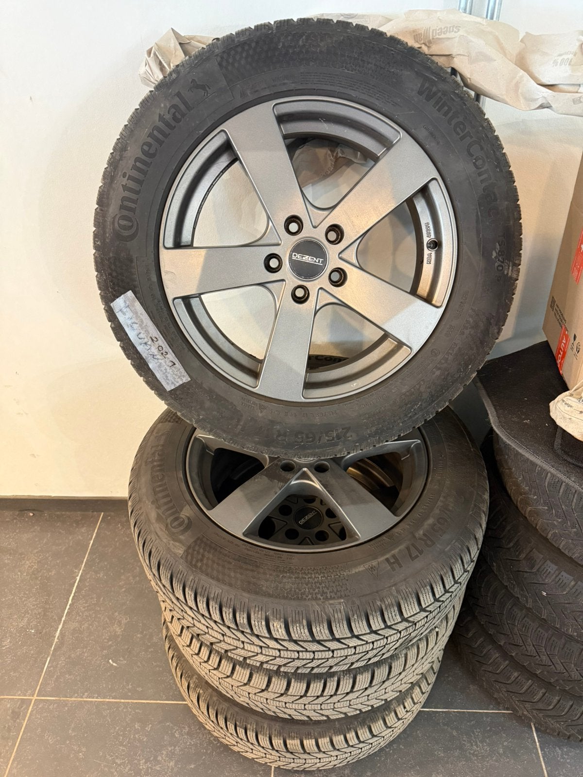 VOLKSWAGEN TIGUAN DEZENT JANTES + PNEUS | 215/65 R17 |, Pneus et Jantes, Véhicule de tourisme, 17 pouces, Enlèvement