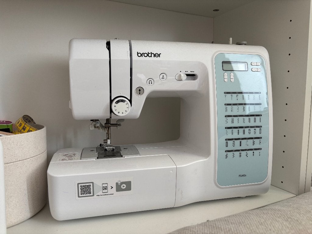 Machine à coudre Brother FS40S - État neuf, Hobby & Loisirs créatifs, Machines à coudre & Accessoires, Comme neuf, Machine à coudre