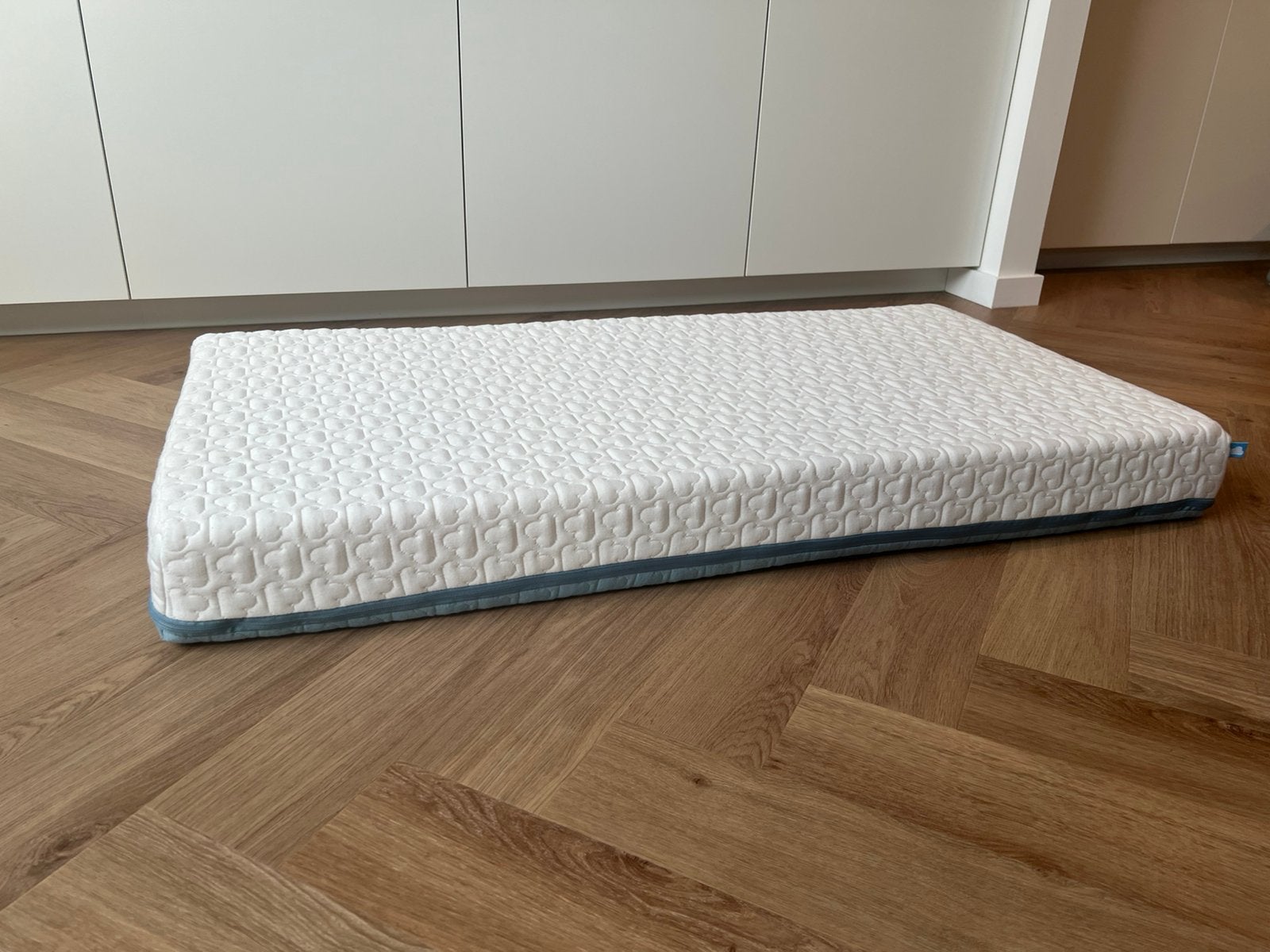 Matelas Aerosleep et protèges matelas et draps housse, Kinderen en Baby's, Ophalen, Overige kleuren, Jongetje of Meisje, Matrasbeschermer