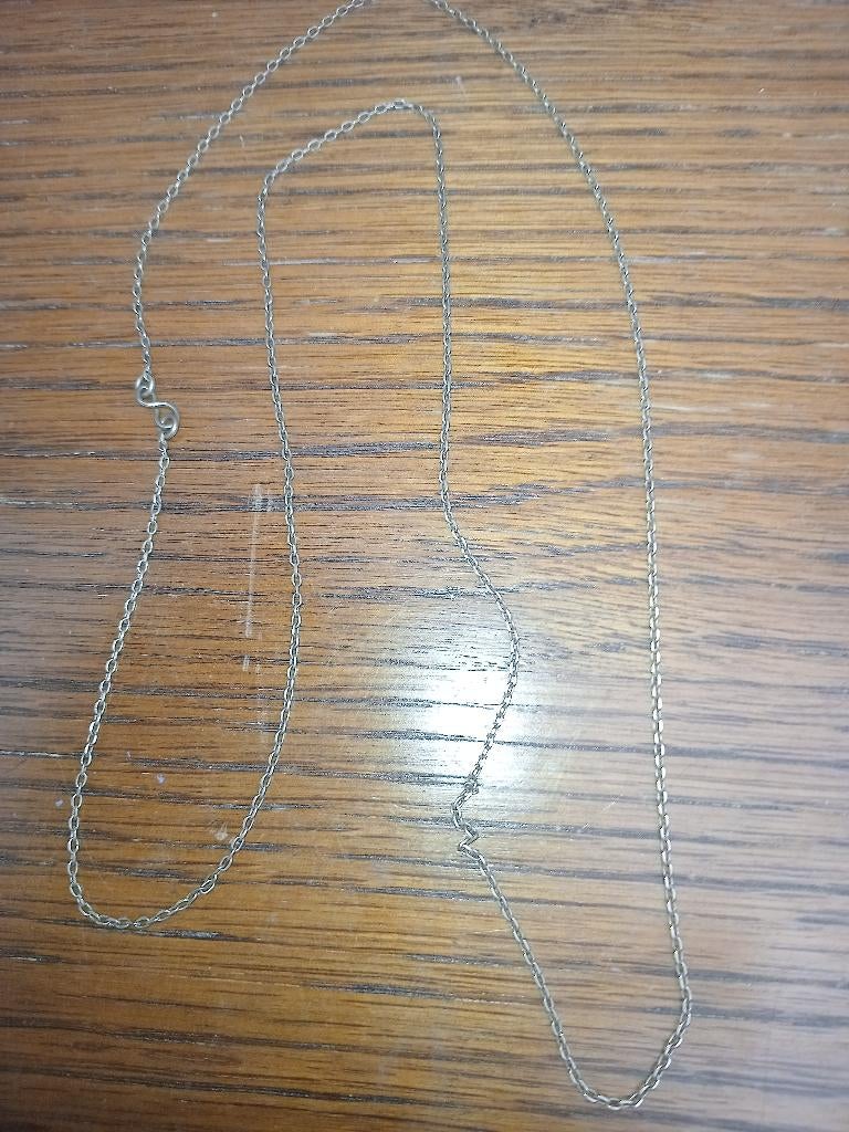 fine chaine en argent 925, Bijoux, Sacs & Beauté, Colliers, Enlèvement ou Envoi, Comme neuf, Argent, Argent