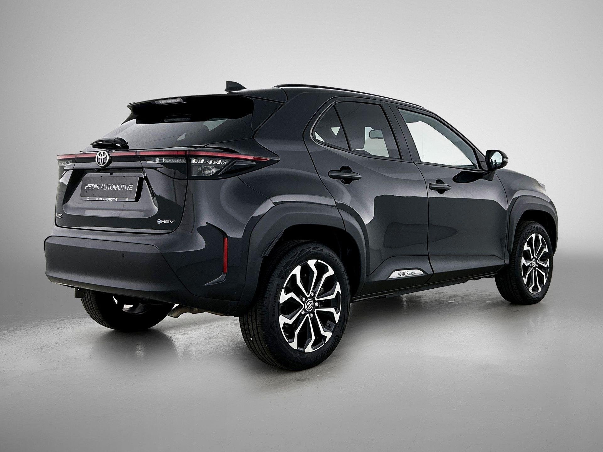 Toyota Yaris Cross 1.5 VVT-ie Hybrid 85kW Dynamic Plus CVT |, Auto's, Dealer onderhouden, Stof, Gebruikt, 750 kg