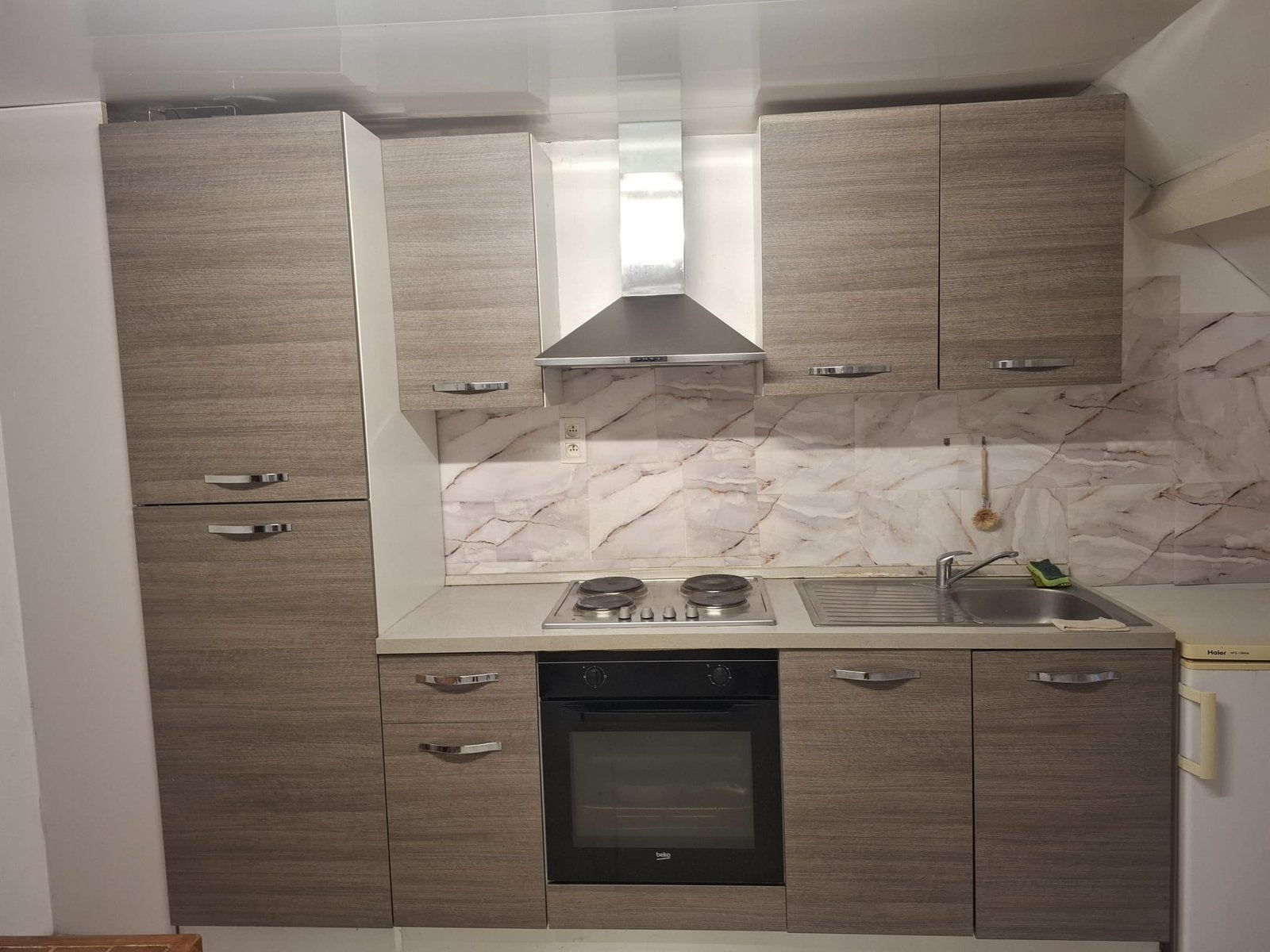 Complete keuken (zelf uit te breken), Huis en Inrichting, Ophalen, Zo goed als nieuw