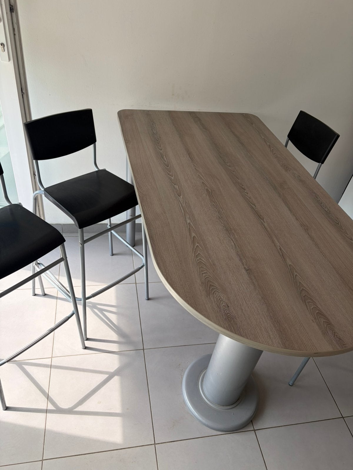 Table haute avec tabourets, Maison & Meubles, Enlèvement, Comme neuf