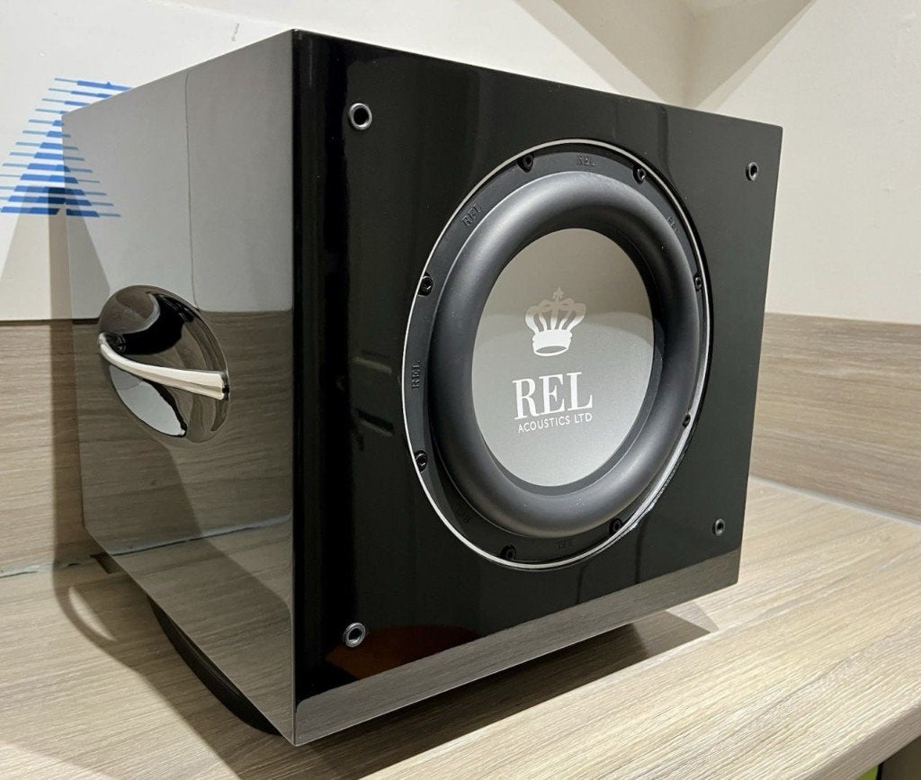 REL S/510 Subwoofer, Audio, Tv en Foto, Subwoofer, Ophalen of Verzenden, Zo goed als nieuw, Geschikt voor surround/home cinema
