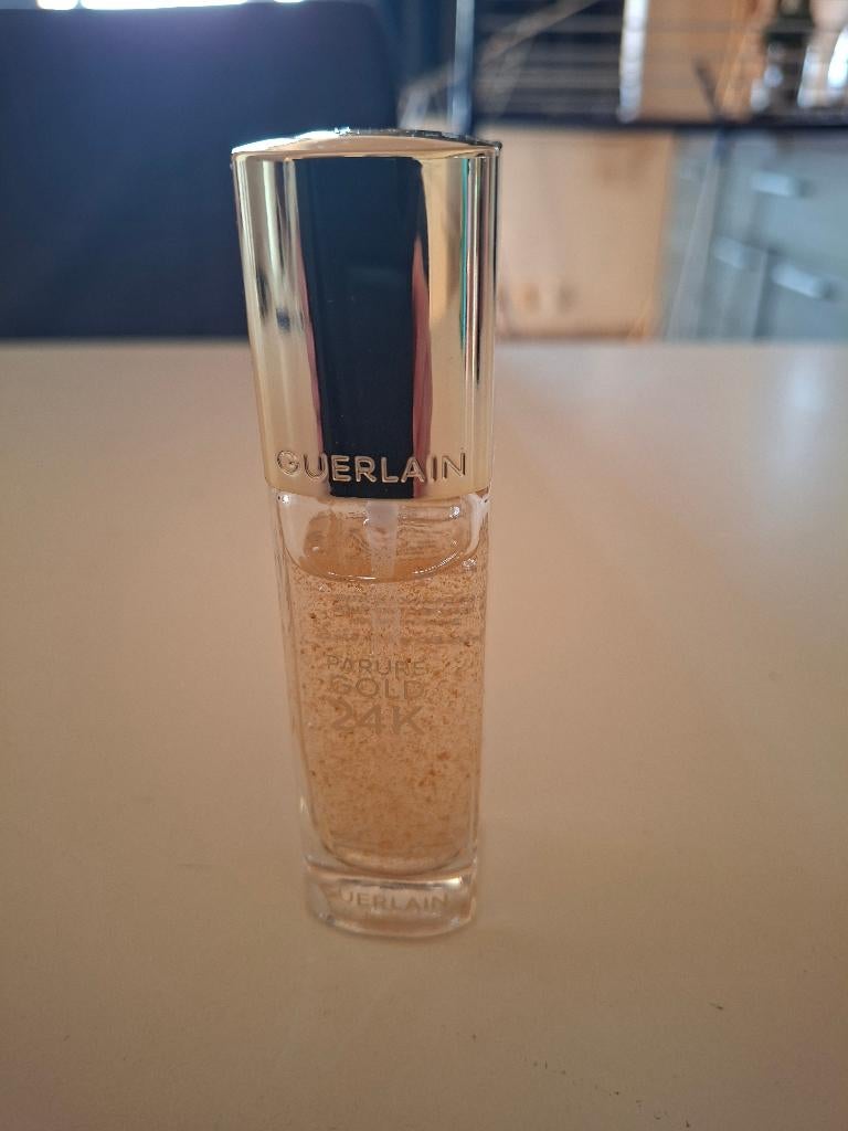 maquillage - Primer Guerlain Parure Gold 24K, Maquillage, Enlèvement ou Envoi, Tout le visage, Comme neuf