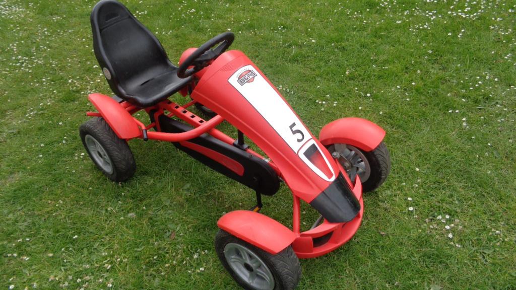 Ferrari gocart van Berg, Kinderen en Baby's, Speelgoed | Buiten | Skelters, Ophalen, Zo goed als nieuw, Berg, Vrijloopautomaat