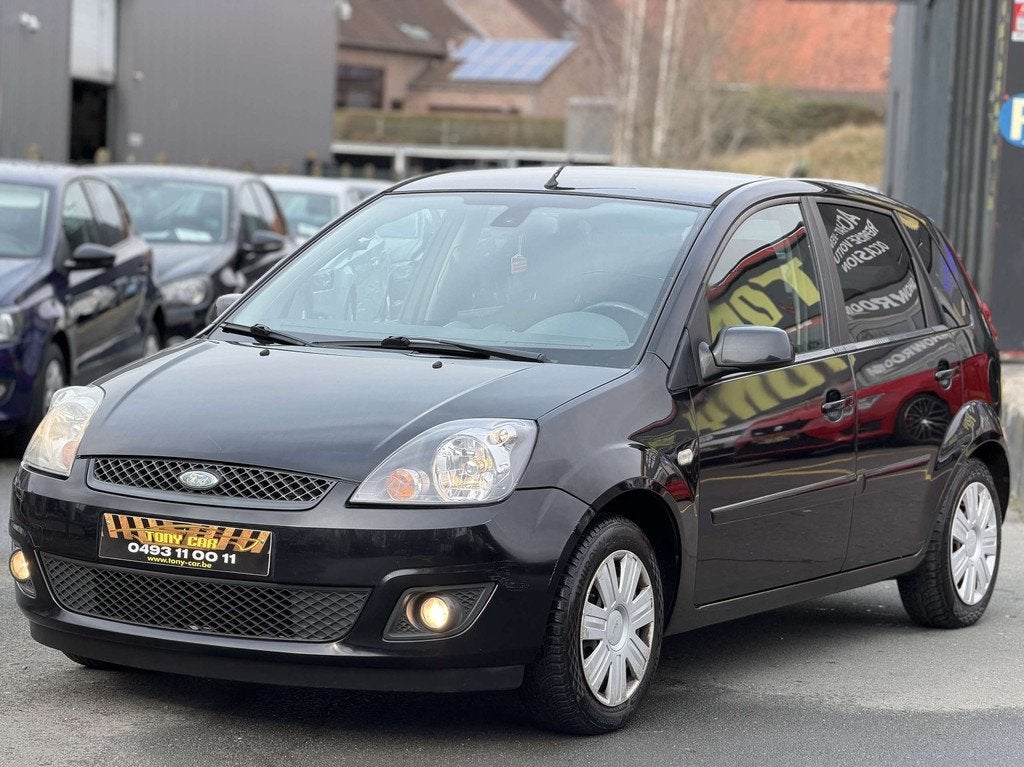 Ford Fiesta Fiesta 1.3i*CLIMA*CONTROlE TECHNIQUE, 1299 cc, Gebruikt, Zwart, 4 cilinders