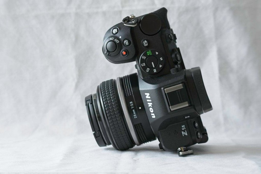 Nikon Z5II als nieuw, 2.500 kliks, garantie (Z lenzen), Bodydop, Ophalen of Verzenden, Zo goed als nieuw, 24 megapixels