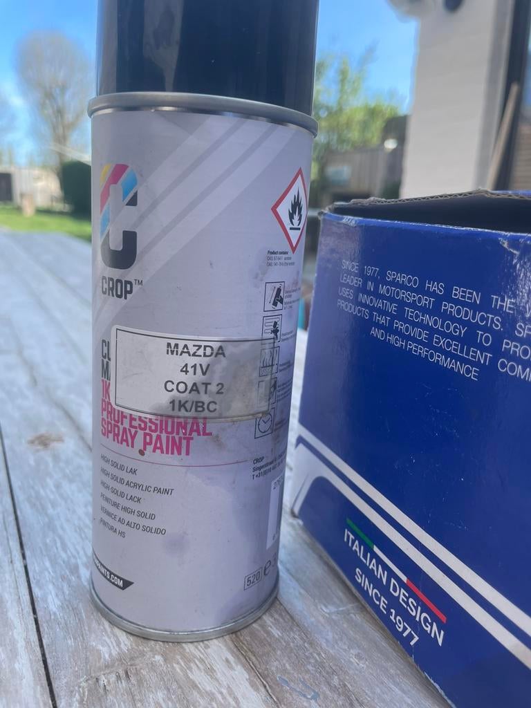 Mazda red coating spuitbus, Bricolage & Construction, Peinture, Vernis & Laque, Moins de 5 litres, Enlèvement ou Envoi, Laque