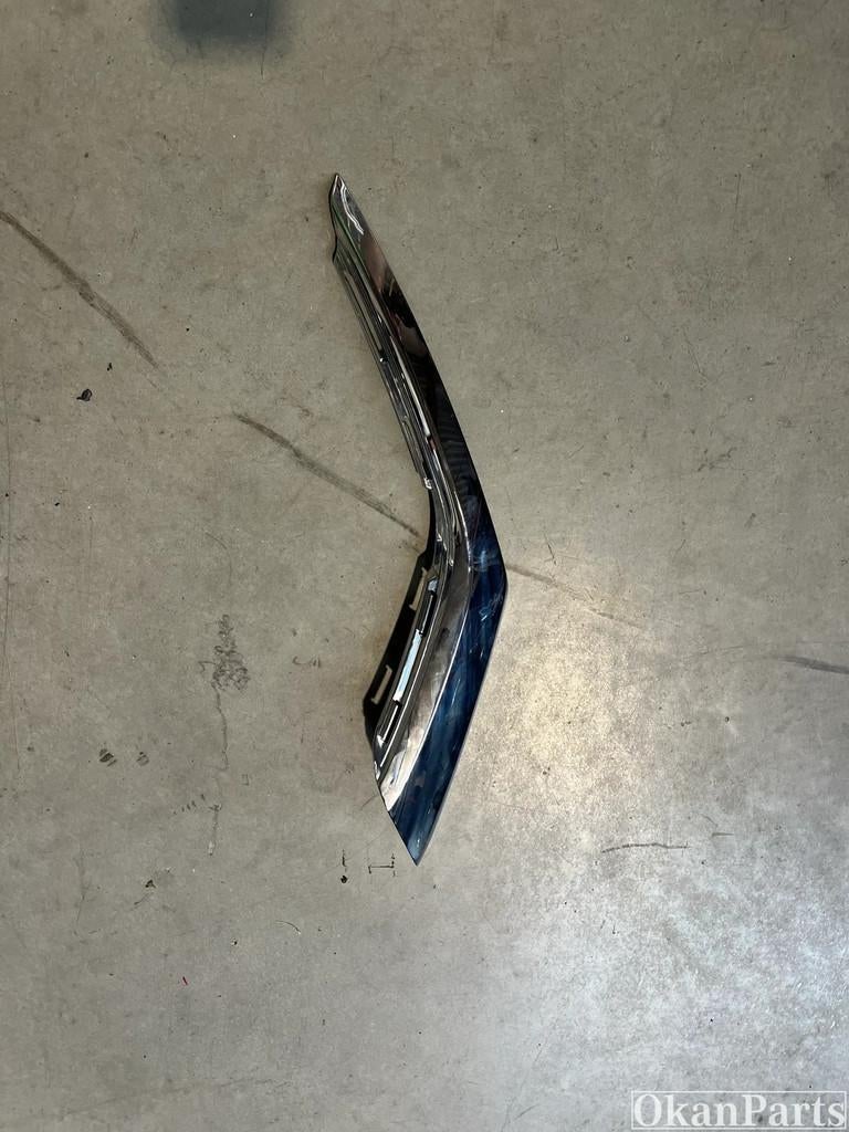 Mitshubishi Outlander Linker Sierstuk 6407A141, Gebruikt, Mitsubishi