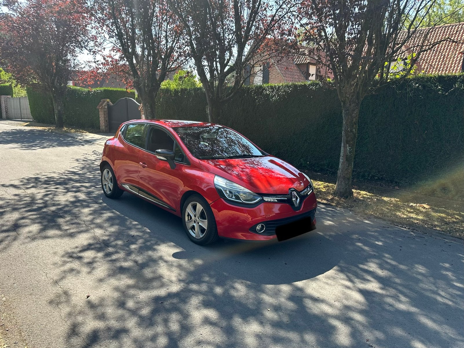Renault Clio dynamique 1.5DCI 75cv, Rouge, Achat, Boîte manuelle, Entretenue par le concessionnaire