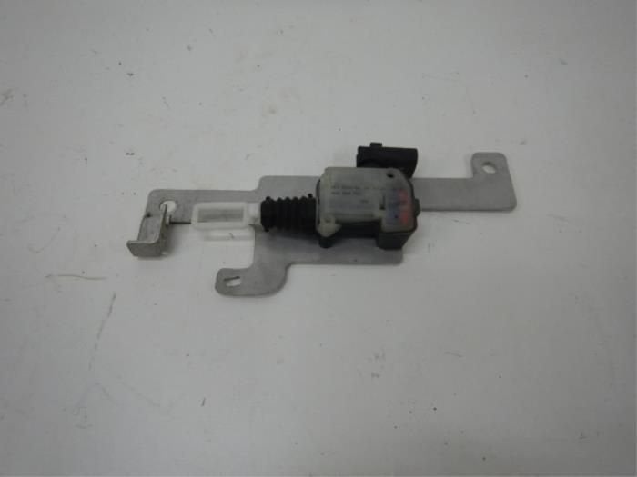 Audi R8 420 Motorkapslot Opener Voorzijde, Ophalen of Verzenden, Gebruikt
