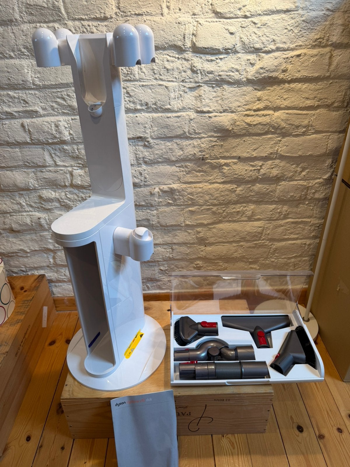 Station de recharge pour le Dyson V10 neuf jamais utilisé, Electroménager, Enlèvement ou Envoi, Neuf