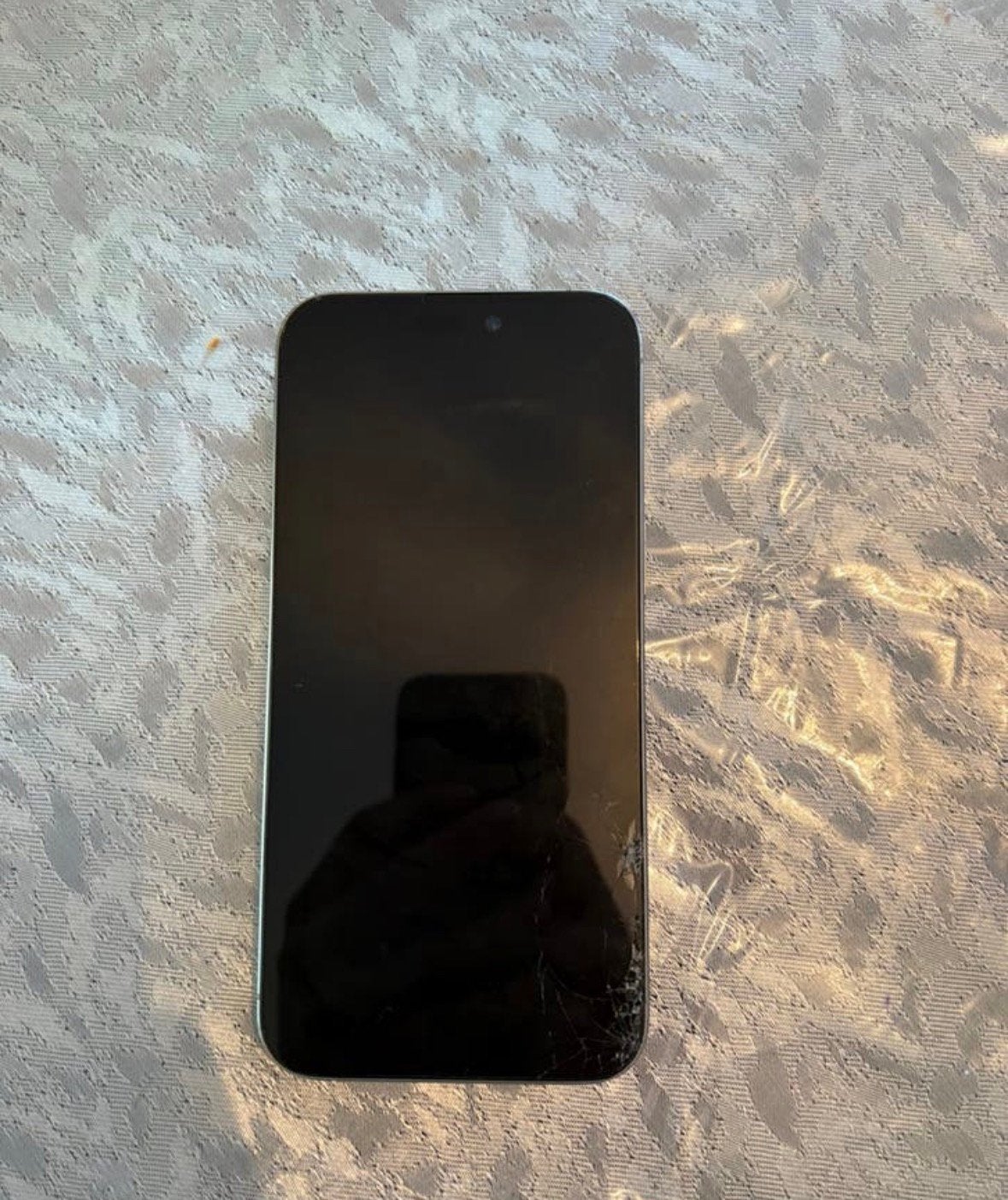 Iphone 15 pro max icloud locked, Enlèvement, Comme neuf, IPhone 15