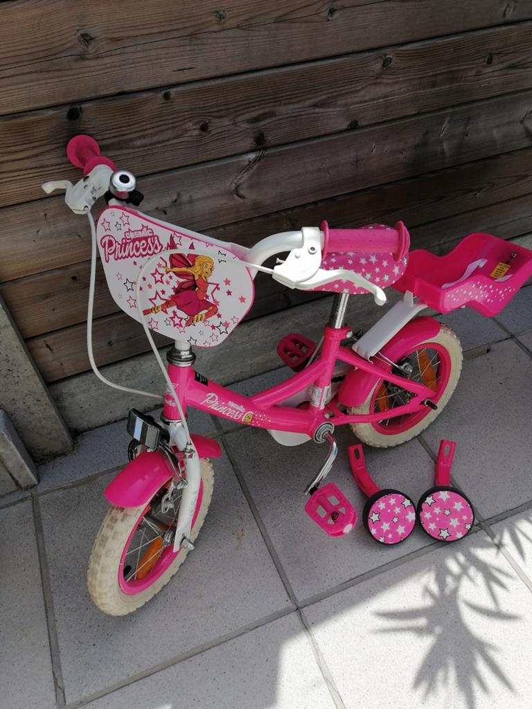 Princesse fiets roze in perfecte staat met zijwieltjes, Fietsen en Brommers, Fietsen | Kinderfietsjes, Ophalen, Zijwieltjes