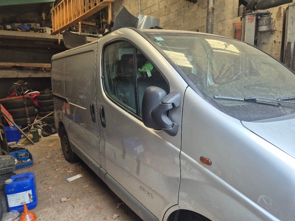 Renault Trafic 2.5dci 150ch boite auto, Autos, Renault, Achat, Système audio, Autre carrosserie, 5 portes