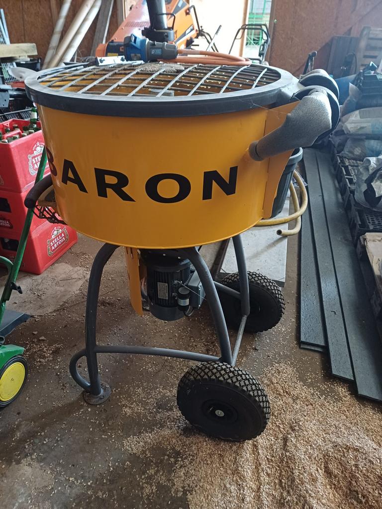 Baron Dwangmenger in PERFECTE STAAT!!, Ophalen, Zo goed als nieuw