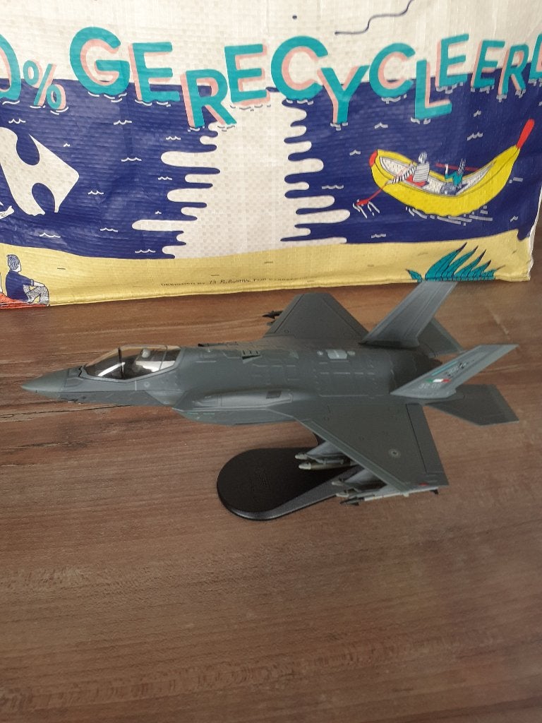 1/72 metalen militair vliegtuigmodel (gegoten), Overige merken, 1:72 tot 1:144, Ophalen of Verzenden, Zo goed als nieuw