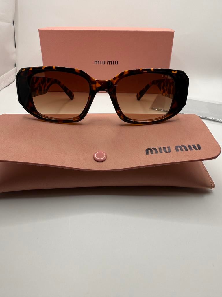 Miu Miu Zonnebril - Bruin Luipaardprint, Ophalen of Verzenden, Nieuw, Zonnebril