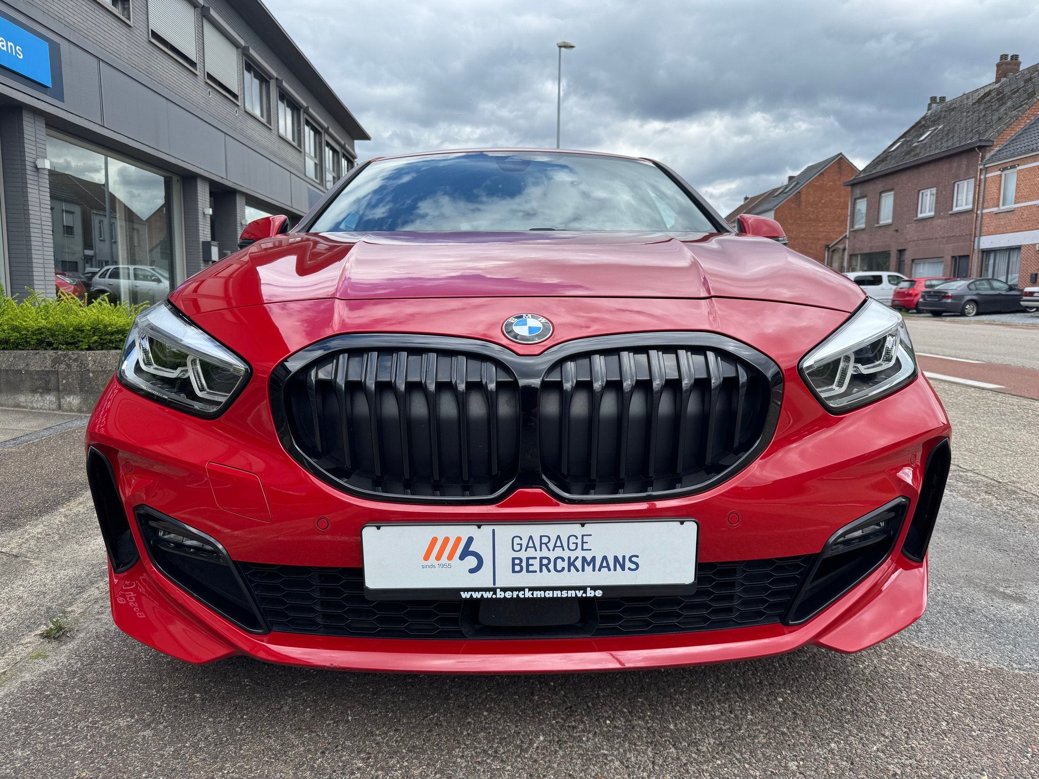 BMW 116 1.5 Benzine + LED-Lampen + M-Pack + Shadow Line, Voorwielaandrijving, 1 Reeks, Gebruikt, Euro 6