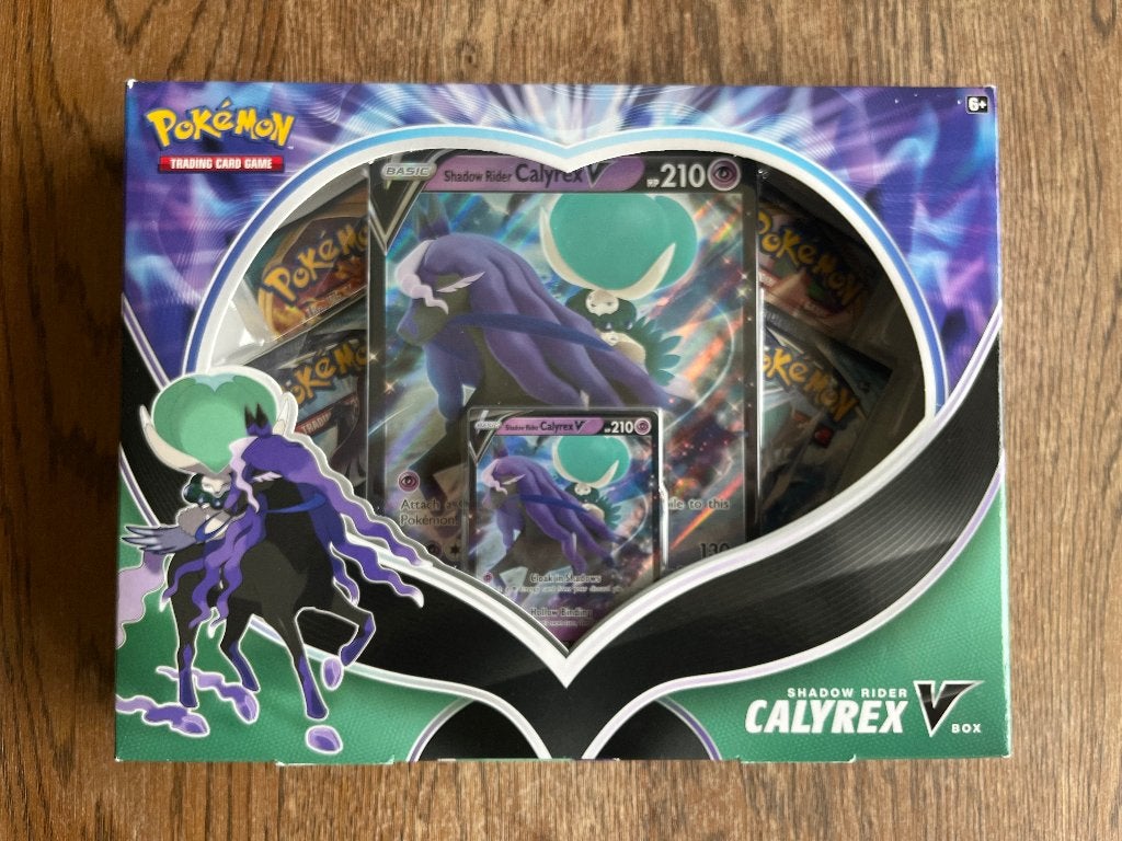 Shadow rider calyrex v box, Ophalen of Verzenden, Nieuw, Boosterbox