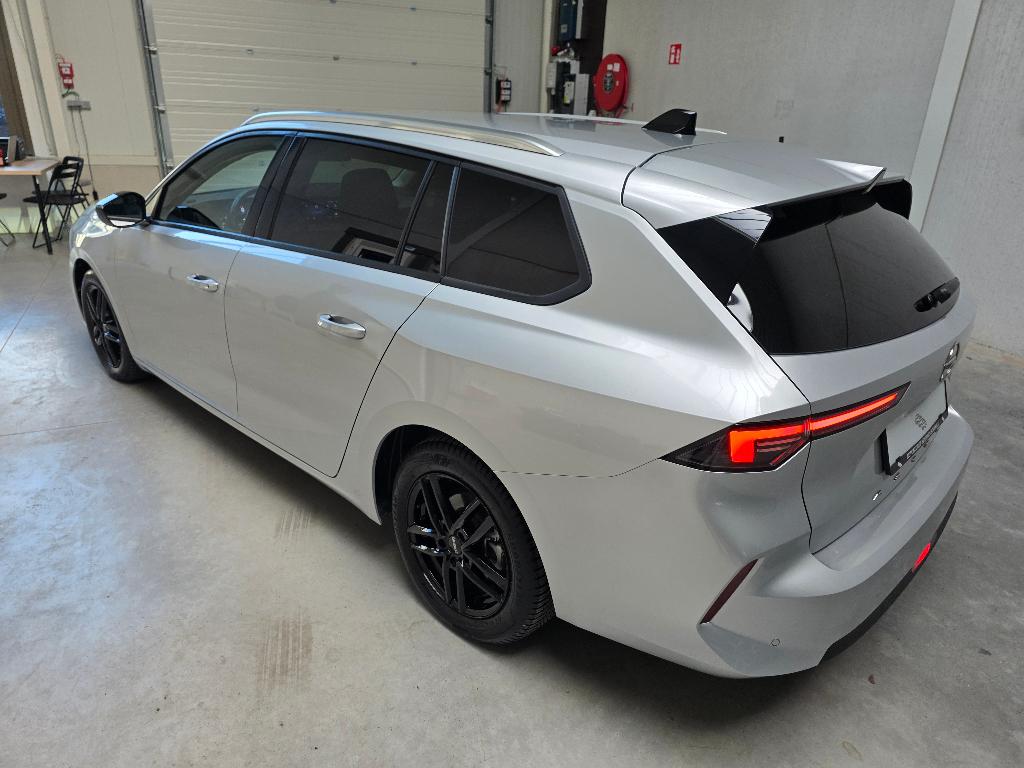 Astra Sports Tourer 1.2 Turbo Business Edition - 1ste eig., Auto's, Voorwielaandrijving, Testrit aan huis, Stof, 1199 cc