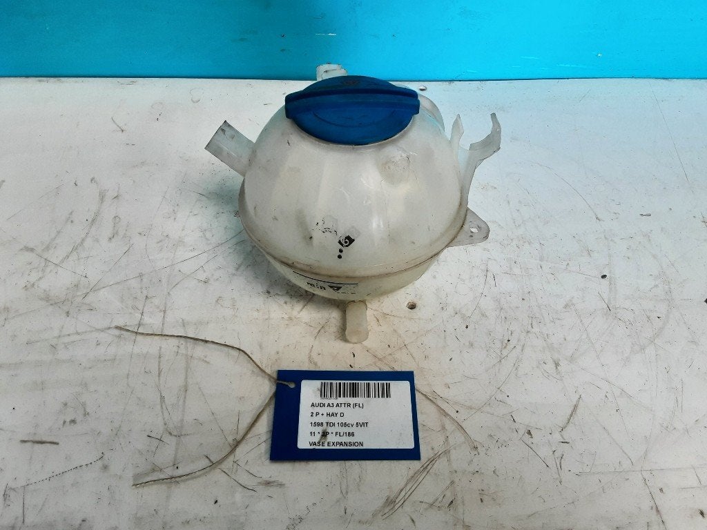 EXPANSIERESERVOIR Audi A3 (8P1) (01-2003/08-2012), Gebruikt, Mevr. I. Hauben, Audi, Rue de l'Espoir 34 34
4030  GRIVEGNÉE, BE