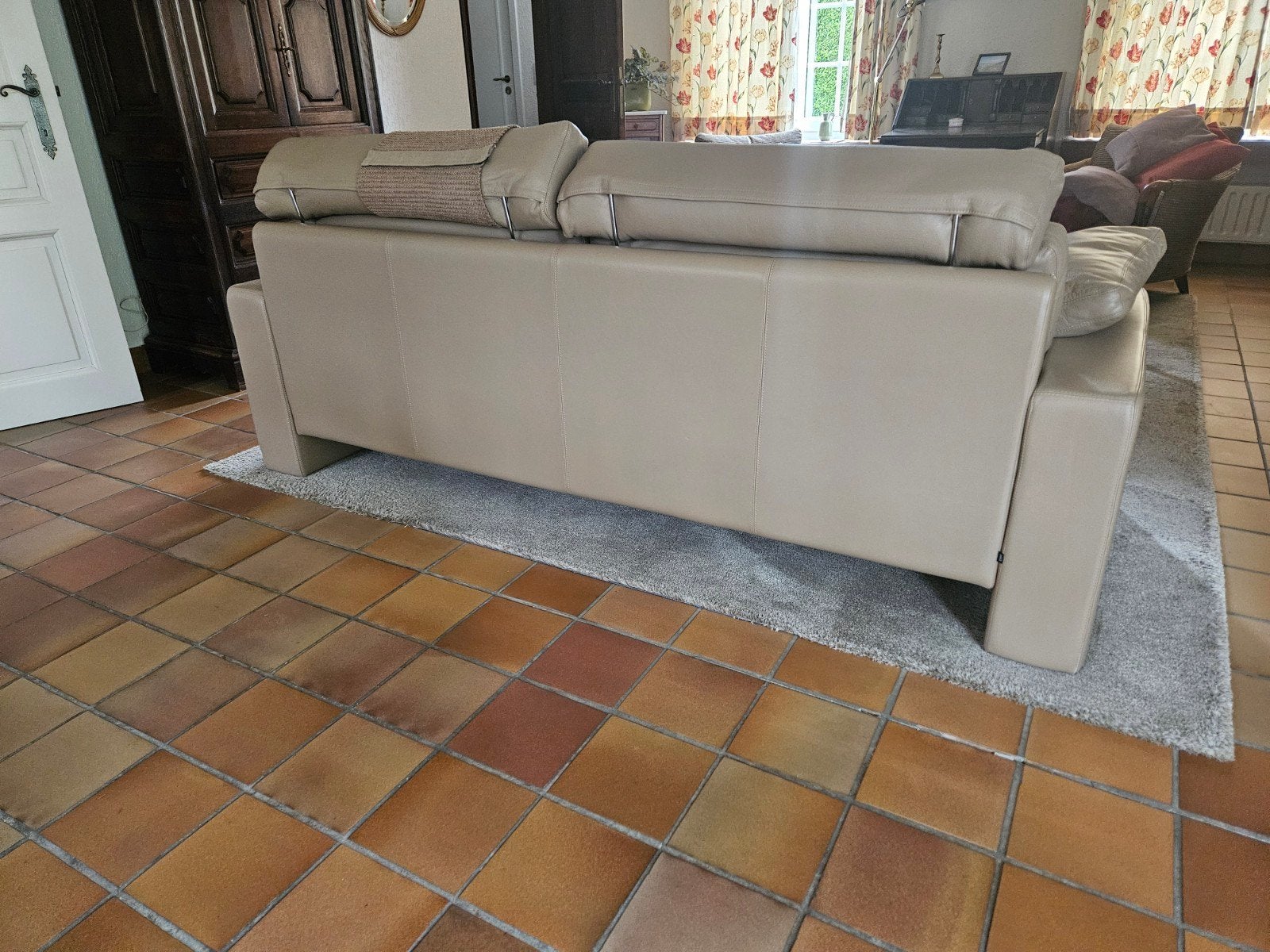Lederen zetel taupe kleur, Huis en Inrichting, Ophalen, Gebruikt, Driepersoons, Rechte bank