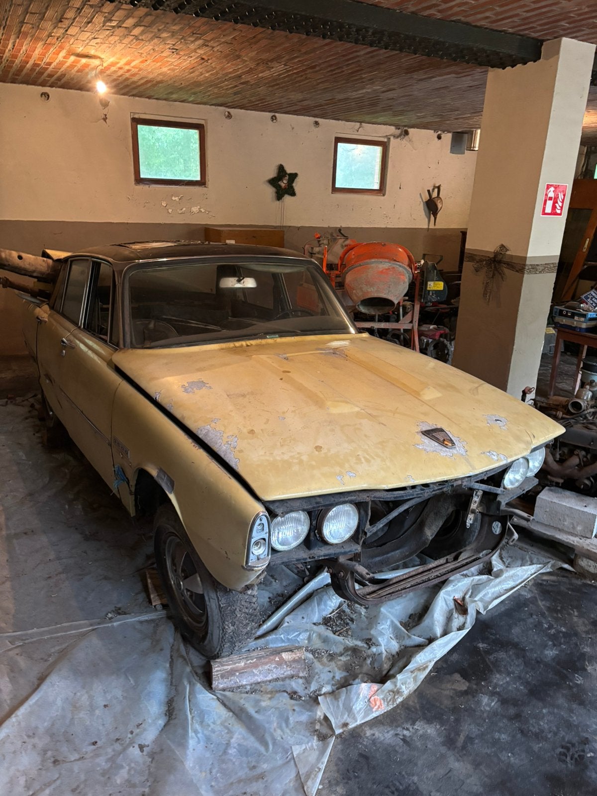 Rover 3500 V8 (P6) oldtimer - wrak + motor, Autos, Autres modèles, Achat, Jaune, Automatique