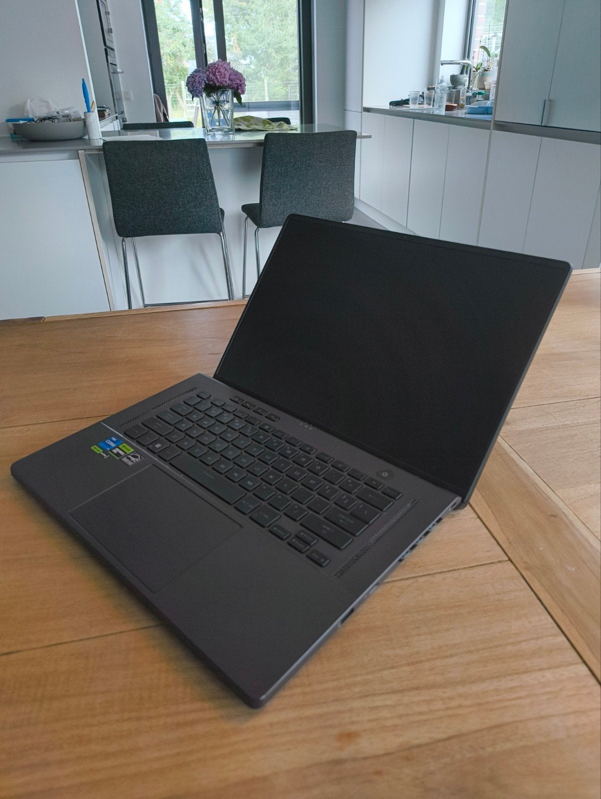 ASUS RAY ZEPHYRUS 603, Qwerty, Intel Core i7 processor, 16 pouces, Comme neuf